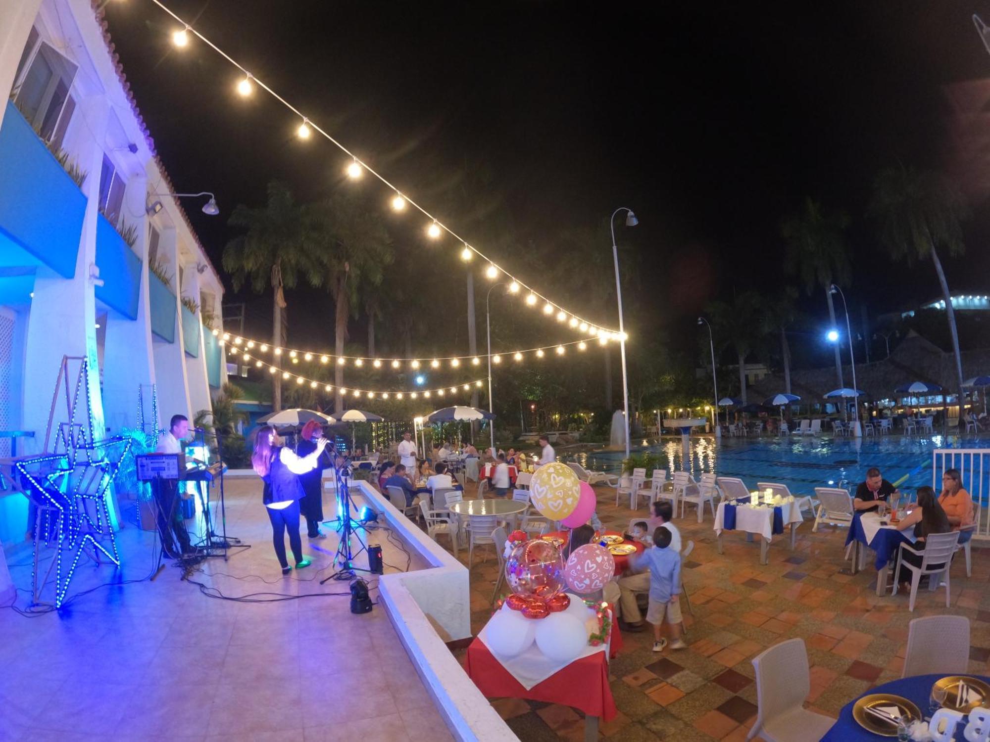Hotel Bachue جيراردو المظهر الخارجي الصورة