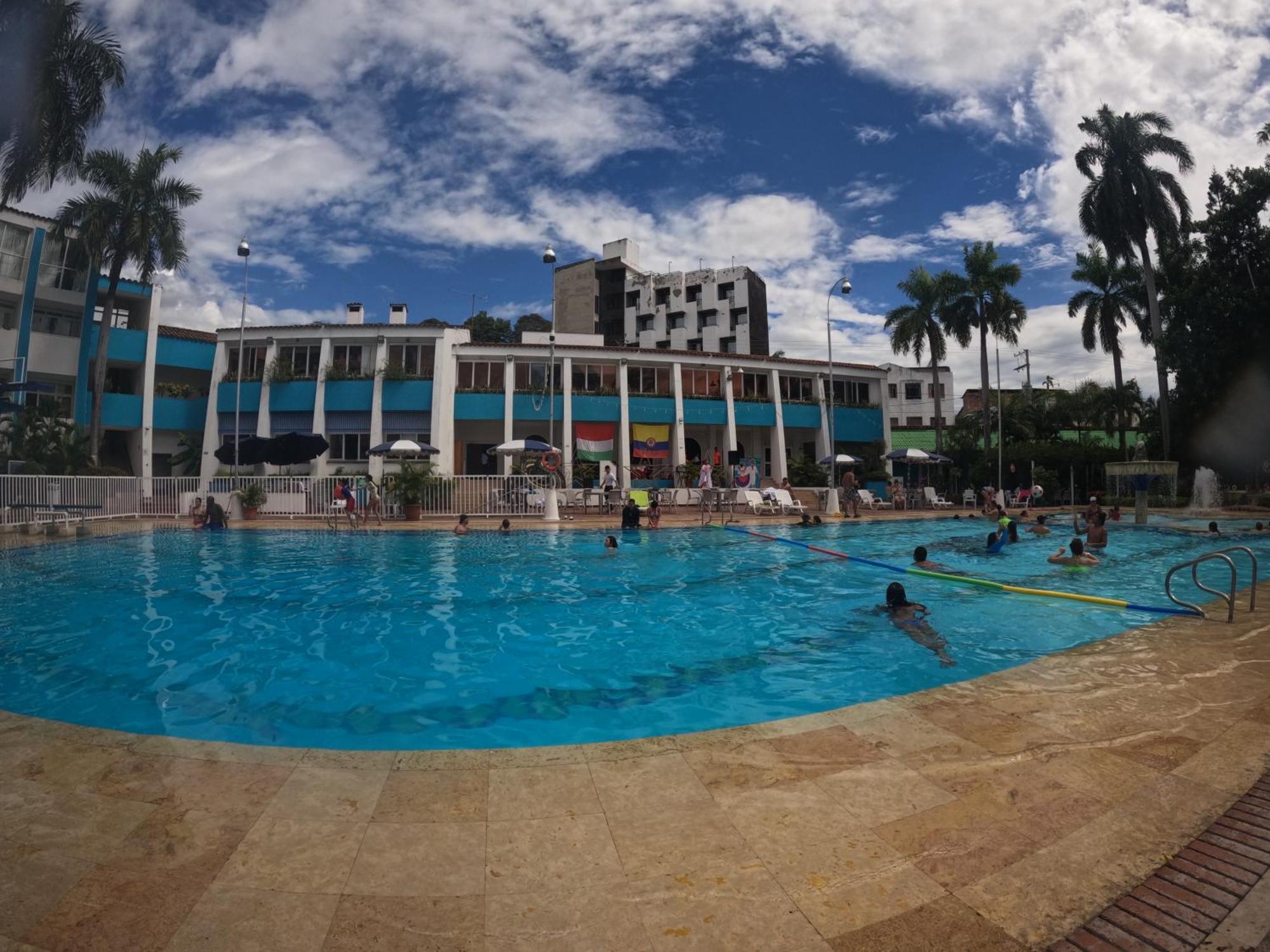 Hotel Bachue جيراردو المظهر الخارجي الصورة